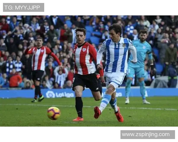 重庆羽毛球队在杯赛积分榜上以63分稳居第一展现强劲实力