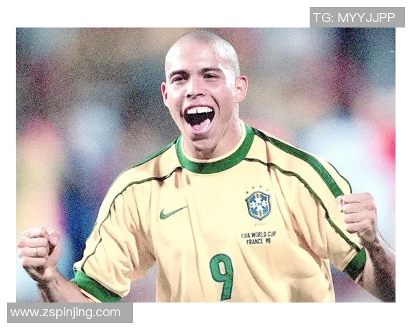 回顾巴西2000年足球明星的辉煌与传奇时刻